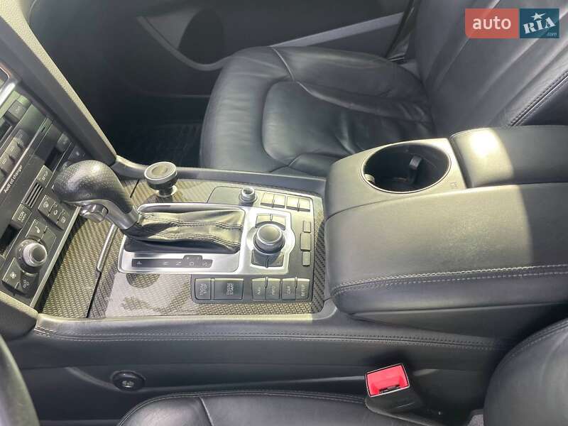 Позашляховик / Кросовер Audi Q7 2009 в Києві