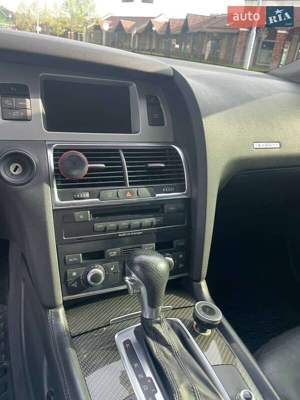 Позашляховик / Кросовер Audi Q7 2009 в Києві