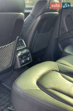 Позашляховик / Кросовер Audi Q7 2009 в 