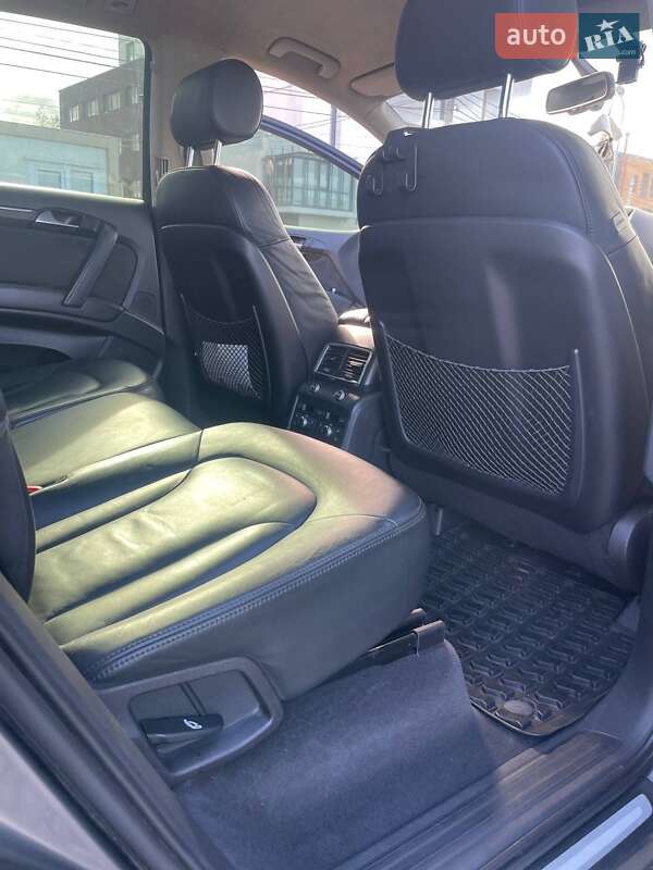 Позашляховик / Кросовер Audi Q7 2009 в Києві