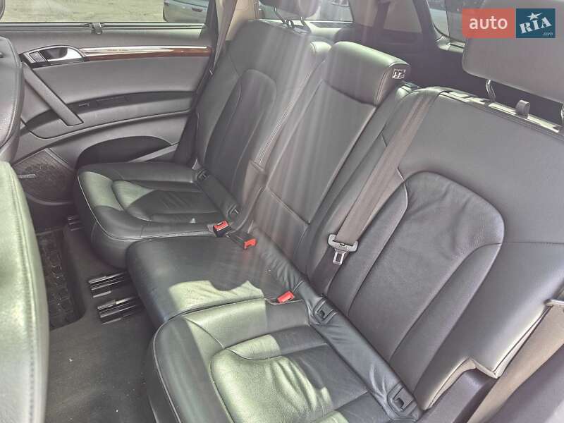 Внедорожник / Кроссовер Audi Q7 2010 в Львове