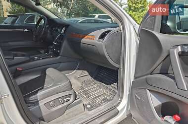 Внедорожник / Кроссовер Audi Q7 2010 в 