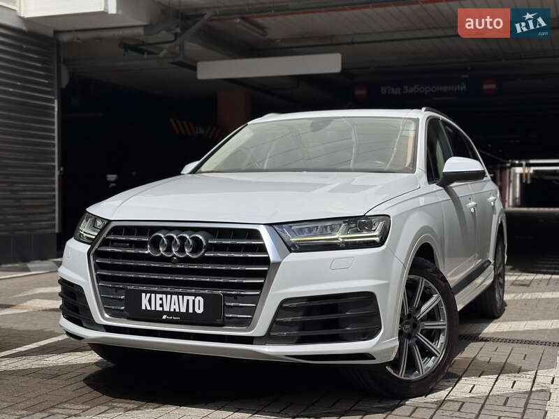 Внедорожник / Кроссовер Audi Q7 2018 в Киеве