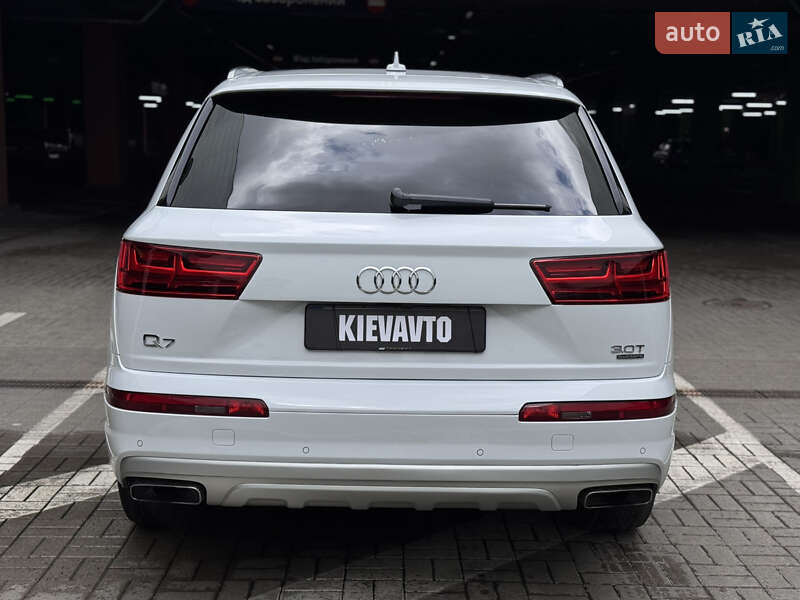 Внедорожник / Кроссовер Audi Q7 2018 в Киеве