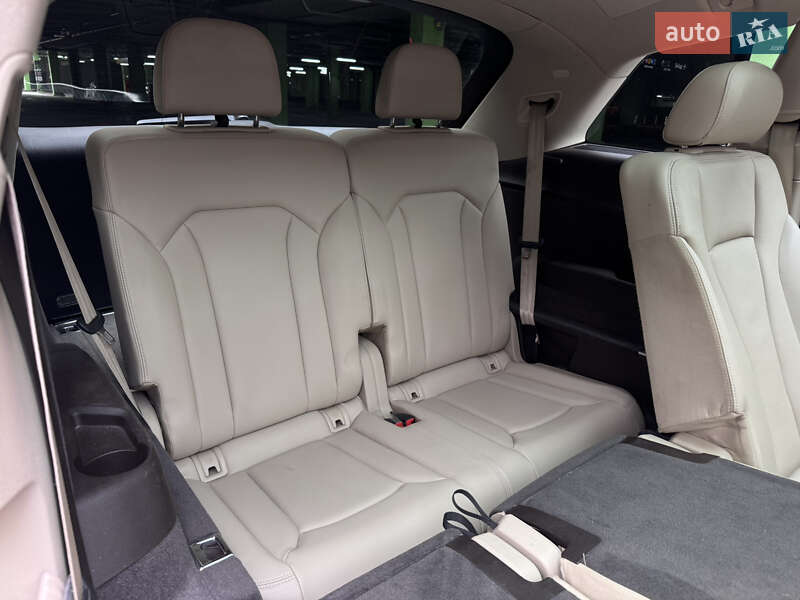 Внедорожник / Кроссовер Audi Q7 2018 в Киеве