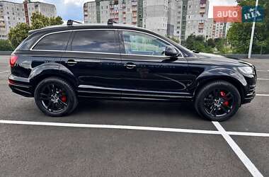 Внедорожник / Кроссовер Audi Q7 2015 в 