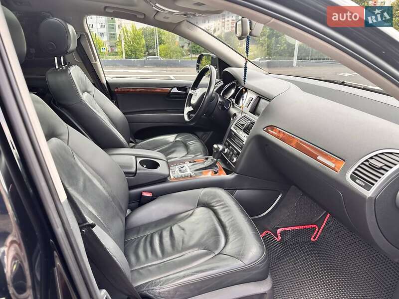 Внедорожник / Кроссовер Audi Q7 2015 в Чернигове фото 26 Внедорожник / Кроссовер Audi Q7 2015 в Чернигове