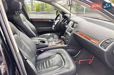 Внедорожник / Кроссовер Audi Q7 2015 в 