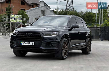 Внедорожник / Кроссовер Audi Q7 2016 в 