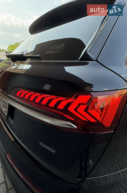 Внедорожник / Кроссовер Audi Q7 2020 в 