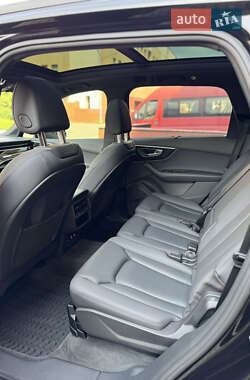 Внедорожник / Кроссовер Audi Q7 2020 в 