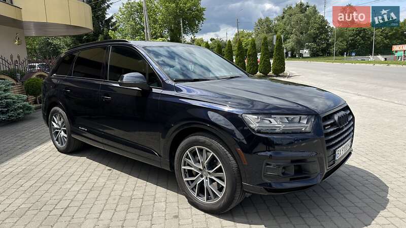Внедорожник / Кроссовер Audi Q7 2016 в Шепетовке