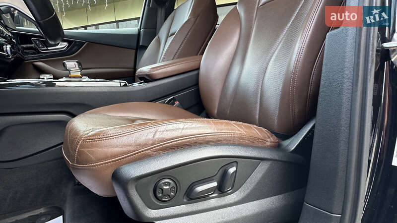 Внедорожник / Кроссовер Audi Q7 2016 в Шепетовке