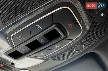 Внедорожник / Кроссовер Audi Q7 2016 в 