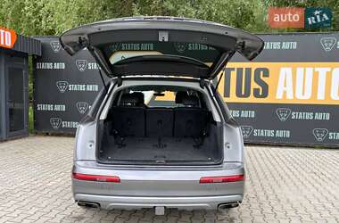 Внедорожник / Кроссовер Audi Q7 2015 в 