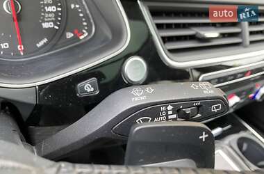 Внедорожник / Кроссовер Audi Q7 2015 в 