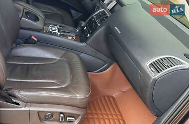 Внедорожник / Кроссовер Audi Q7 2010 в 