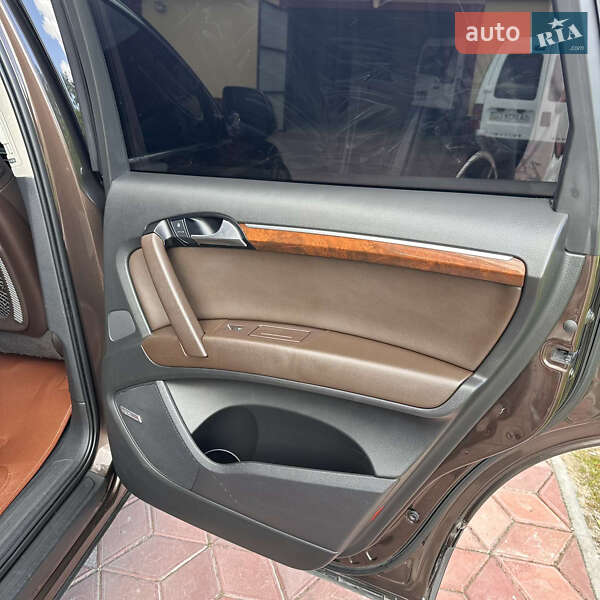 Позашляховик / Кросовер Audi Q7 2010 в Вишнівці