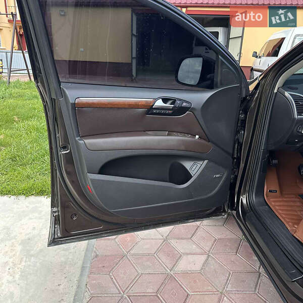 Позашляховик / Кросовер Audi Q7 2010 в Вишнівці