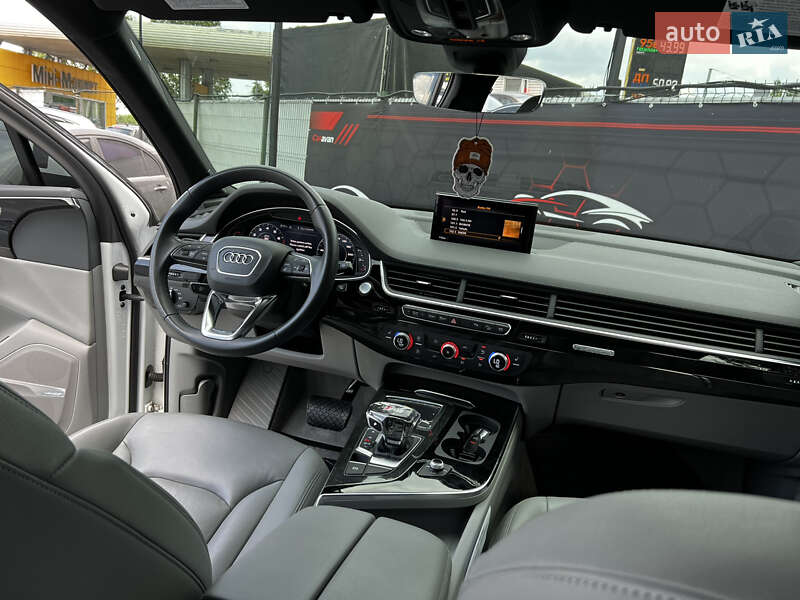 Внедорожник / Кроссовер Audi Q7 2018 в Днепре