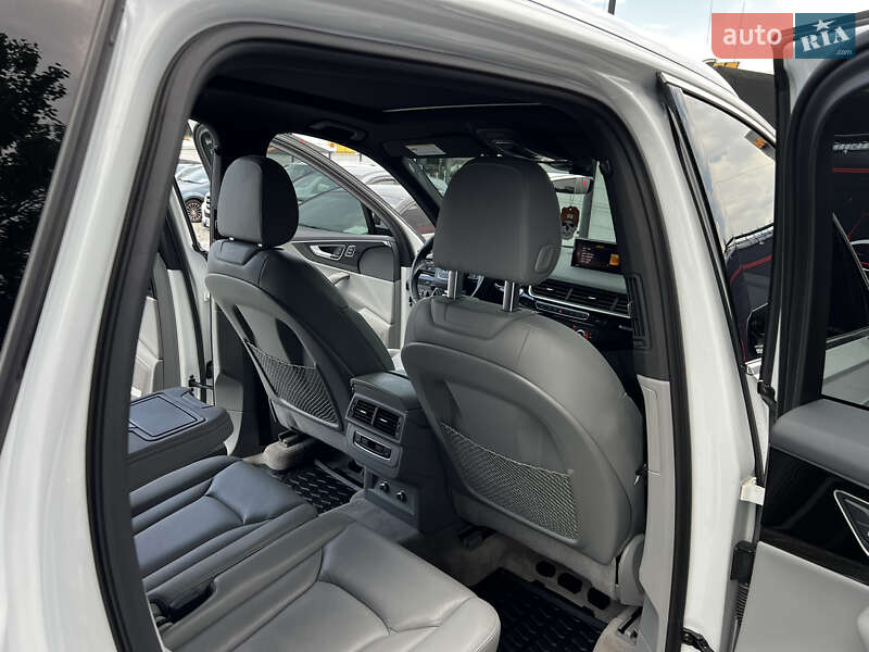 Внедорожник / Кроссовер Audi Q7 2018 в Днепре