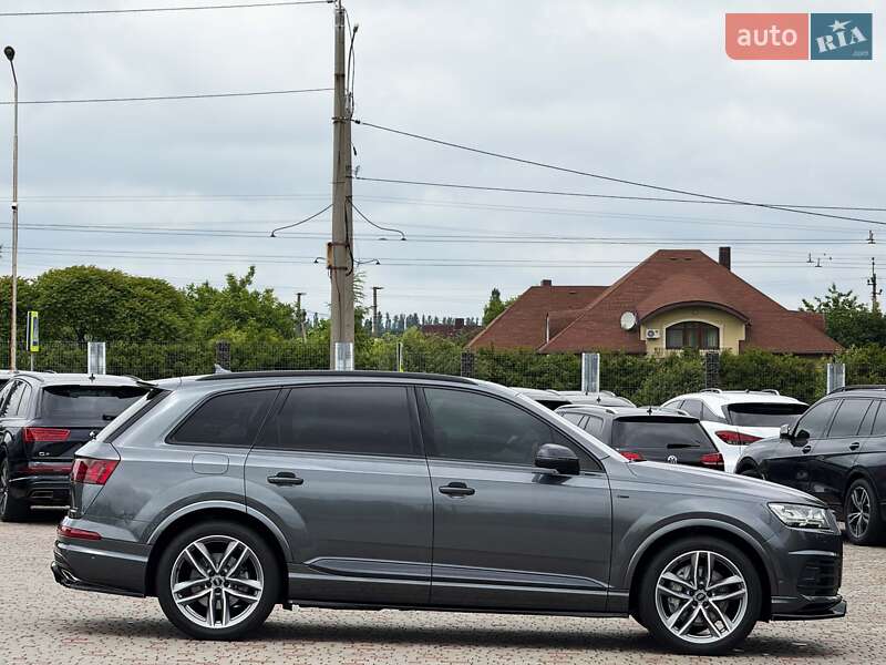 Внедорожник / Кроссовер Audi Q7 2019 в Луцке