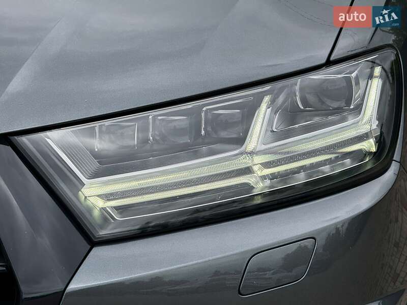 Внедорожник / Кроссовер Audi Q7 2019 в Луцке