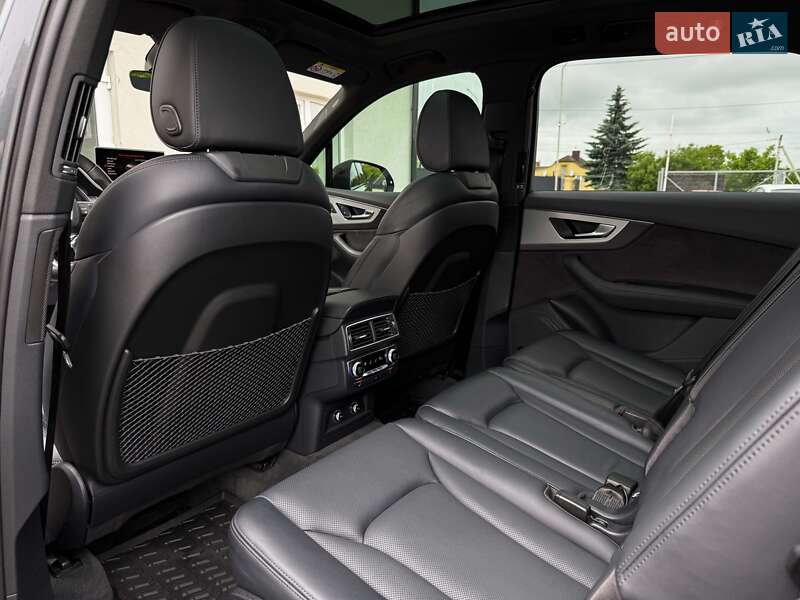 Внедорожник / Кроссовер Audi Q7 2019 в Луцке