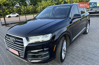 Внедорожник / Кроссовер Audi Q7 2018 в 