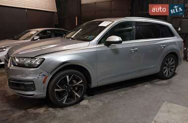 Позашляховик / Кросовер Audi Q7 2016 в 