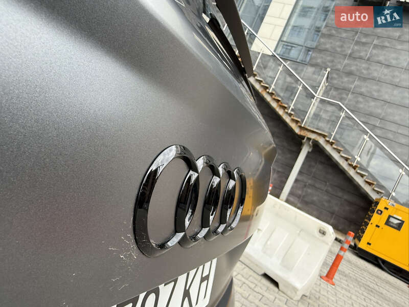 Внедорожник / Кроссовер Audi Q7 2016 в Киеве