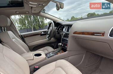 Внедорожник / Кроссовер Audi Q7 2014 в 