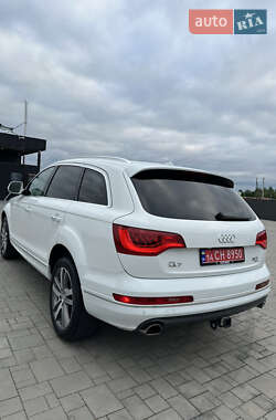 Внедорожник / Кроссовер Audi Q7 2014 в 