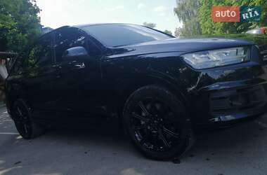 Внедорожник / Кроссовер Audi Q7 2017 в 