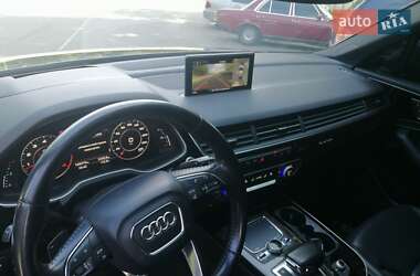 Внедорожник / Кроссовер Audi Q7 2017 в 