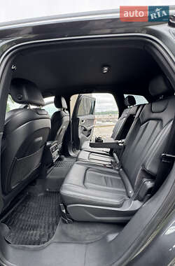 Позашляховик / Кросовер Audi Q7 2020 в 