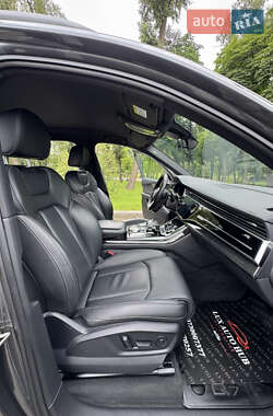 Позашляховик / Кросовер Audi Q7 2020 в 