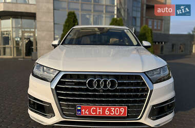 Позашляховик / Кросовер Audi Q7 2017 в Хмельницькому