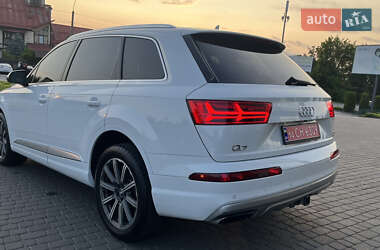 Внедорожник / Кроссовер Audi Q7 2017 в 