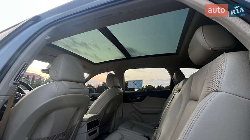 Позашляховик / Кросовер Audi Q7 2017 в Хмельницькому
