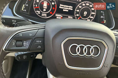 Внедорожник / Кроссовер Audi Q7 2017 в 