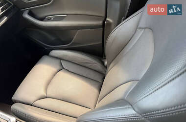Внедорожник / Кроссовер Audi Q7 2021 в 