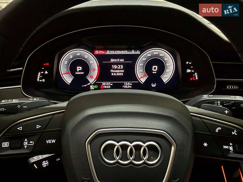 Внедорожник / Кроссовер Audi Q7 2021 в Киеве