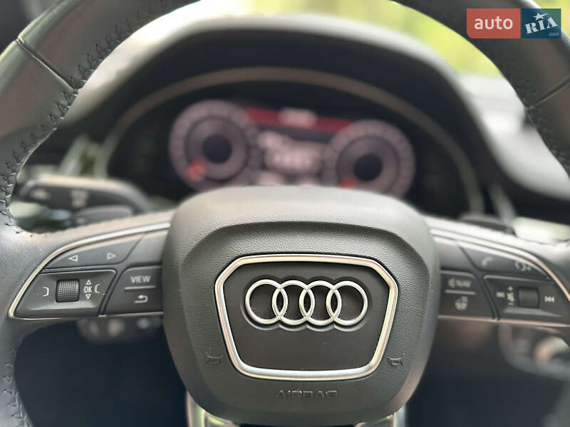 Позашляховик / Кросовер Audi Q7 2019 в Одесі