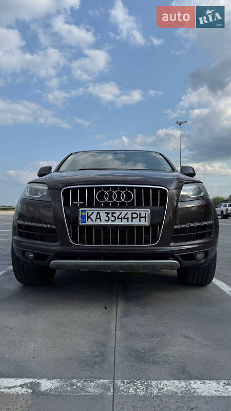 Внедорожник / Кроссовер Audi Q7 2010 в Киеве
