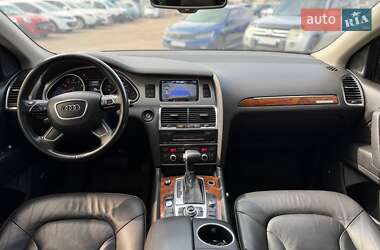 Внедорожник / Кроссовер Audi Q7 2013 в 
