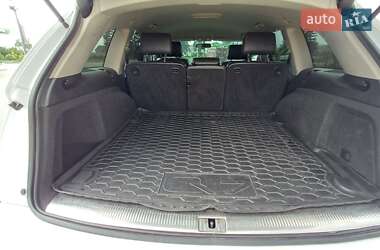 Внедорожник / Кроссовер Audi Q7 2010 в 