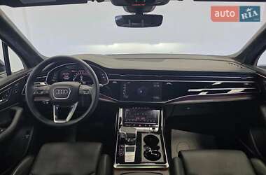 Внедорожник / Кроссовер Audi Q7 2022 в 