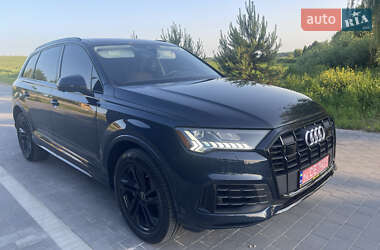 Внедорожник / Кроссовер Audi Q7 2023 в 