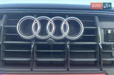 Внедорожник / Кроссовер Audi Q7 2023 в 
